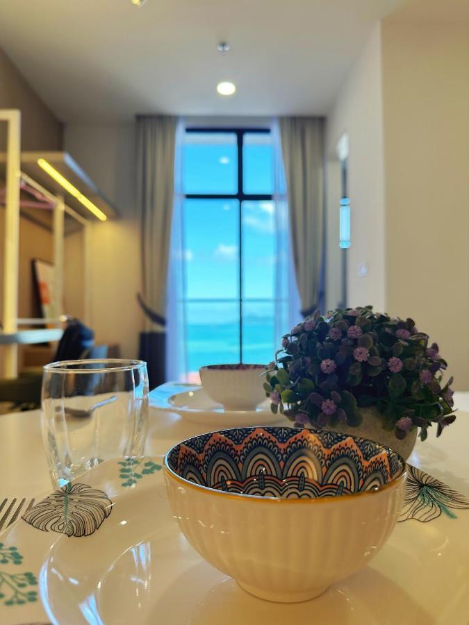 The Shore - Casa Kinabalu Кота Кинабалу Екстериор снимка